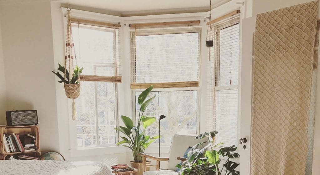 Fenêtres dans un salon